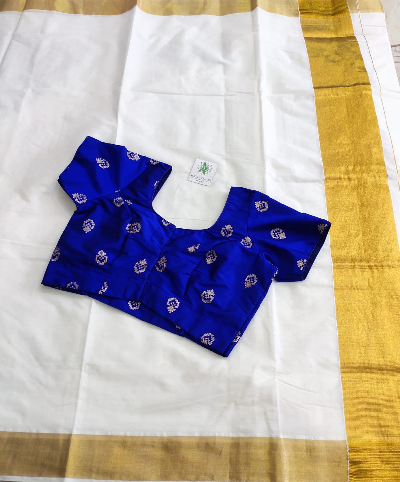 Buy Customized Ready to Wear Onam Saree, Kerala Kasvu Tissue Saree, Elegant  Zari Border and Pallu, Stitched Running Blouse Online in India - Etsy