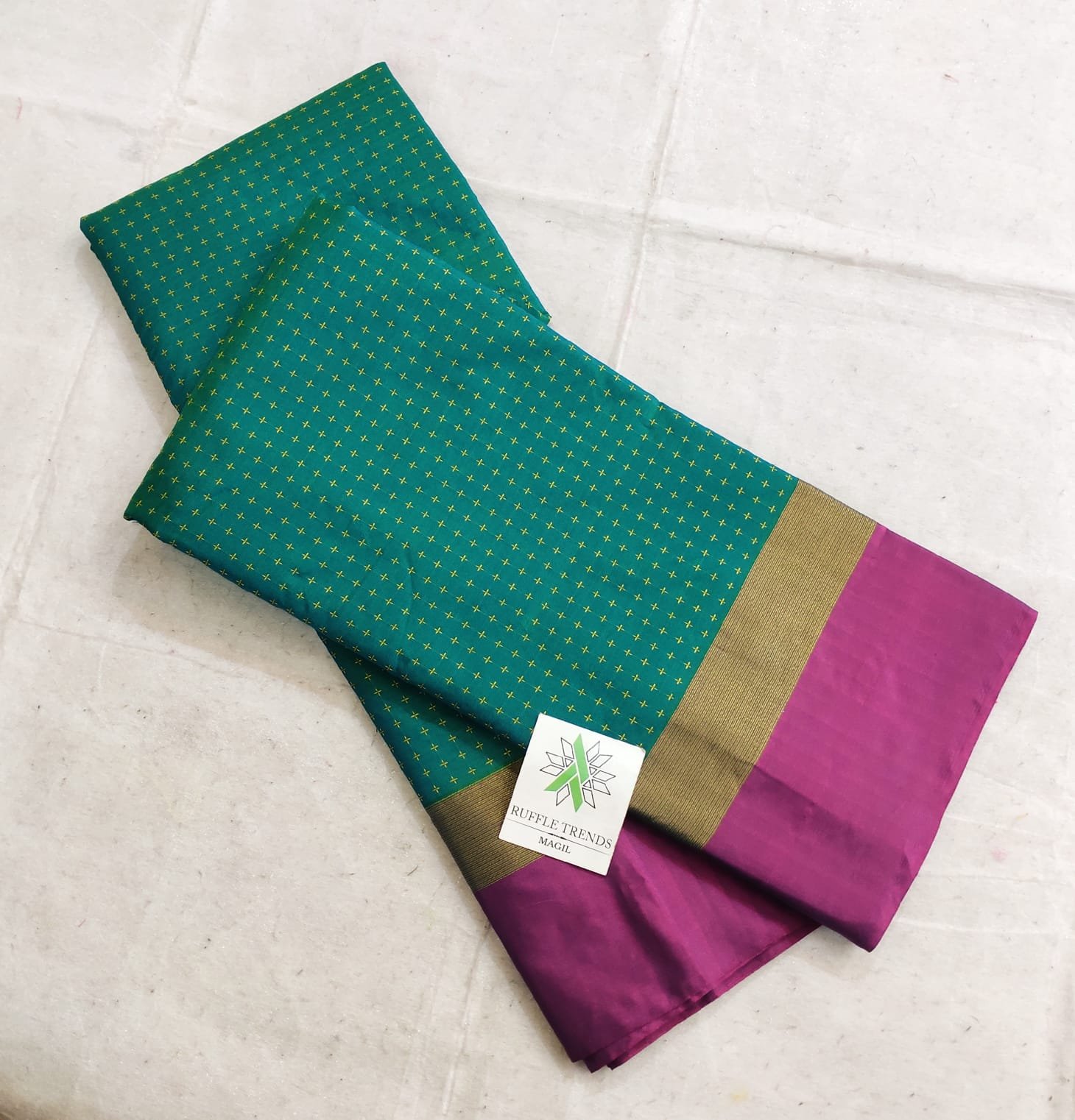 Arani Pattu (teal green,magenta)